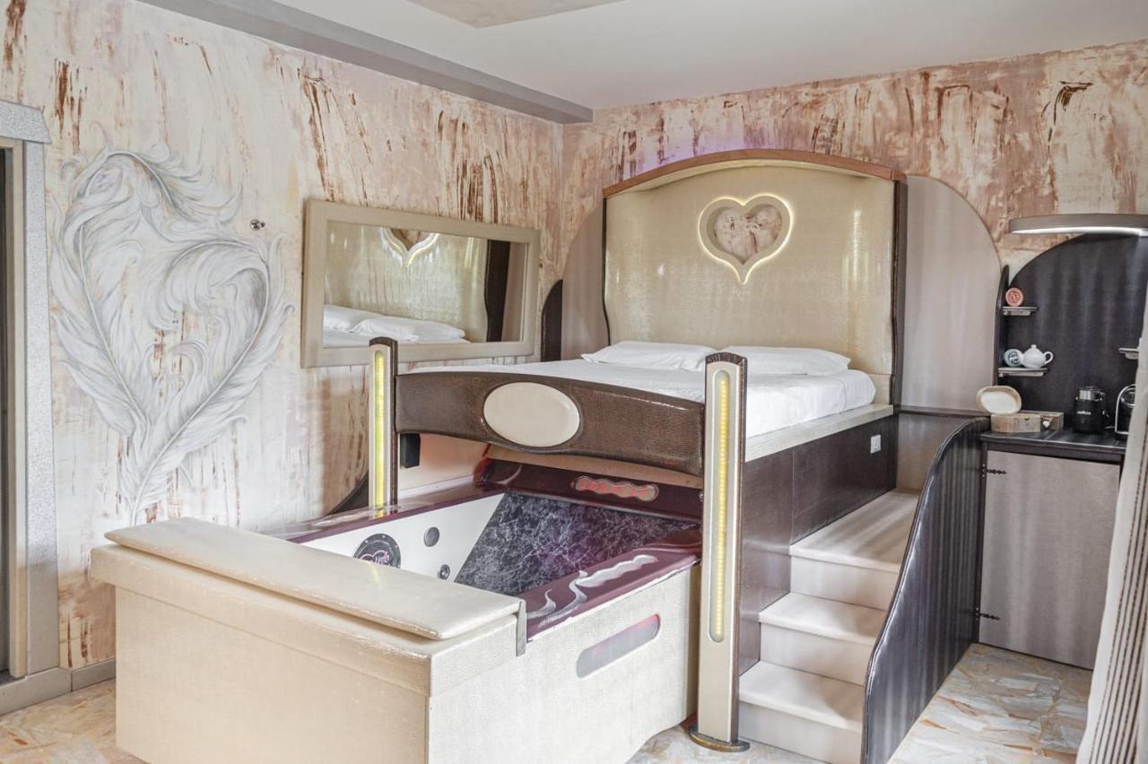 Spa B&B Roma D'Autore Il Nido D'Amore Zewnętrze zdjęcie